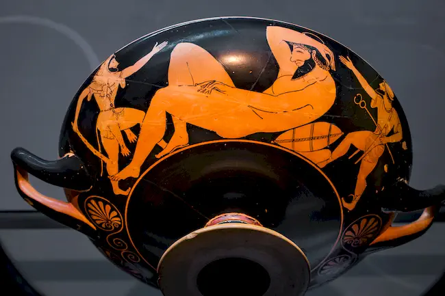 Phintias Arv 24 12 - Satyr - Herakles And Apollon Struggling For The Tripod - Herakles And Alkyoneus 
